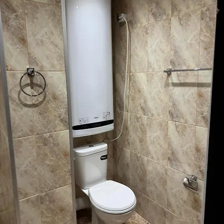 Lejlighed Royal Towers Thea Apartment, Modern Renovated Bathroom