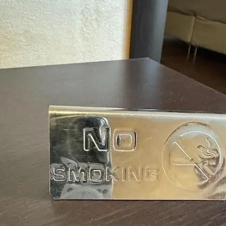 Royal Towers Thea Apartment, Modern Renovated Bathroom Apartmán *