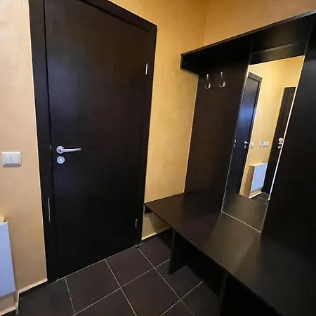 Apartmán Royal Towers Thea Apartment, Modern Renovated Bathroom *