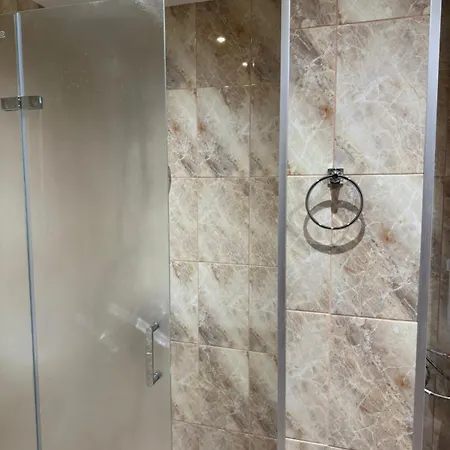 Royal Towers Thea Apartment, Modern Renovated Bathroom Apartmán Bansko