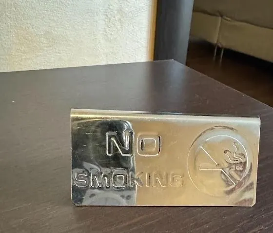 Royal Towers Thea Apartment, Modern Renovated Bathroom Appartamento *