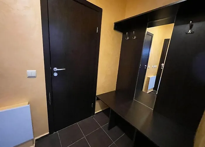 Appartamento Royal Towers Thea Apartment, Modern Renovated Bathroom *