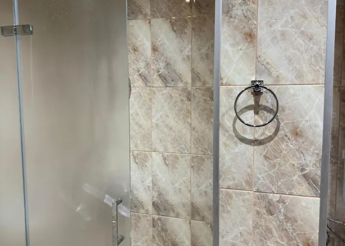 Royal Towers Thea Apartment, Modern Renovated Bathroom Appartamento Bansko